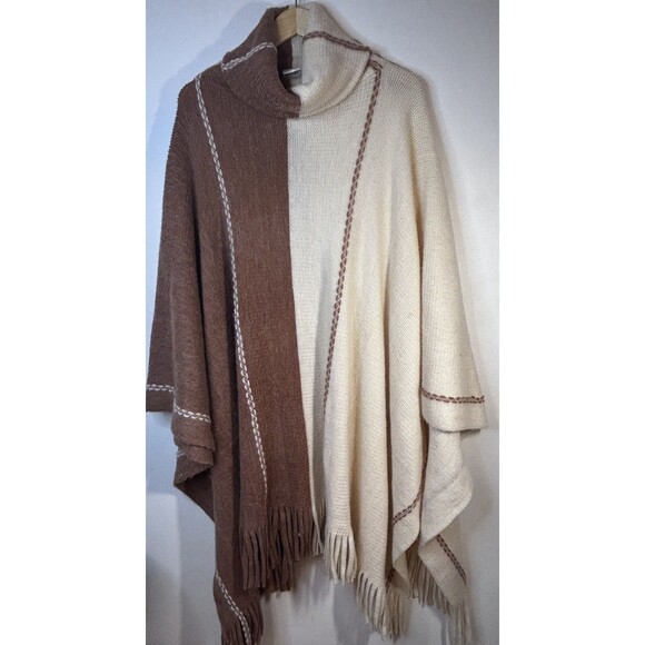 Free People Park Slope Poncho Sweater camel And cream Fringe One Size NWT - Picture 1 of 9